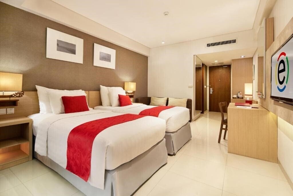 Территория Ramada Encore Bali Seminyak 4*