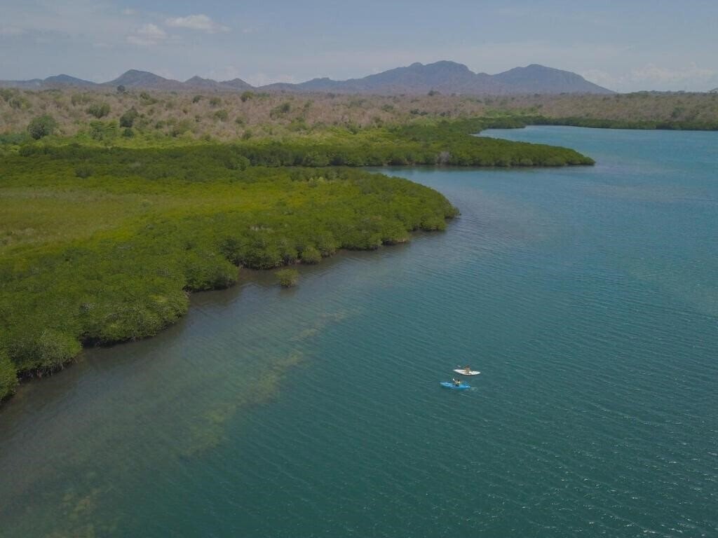 Апартаменти Mimpi Resort Menjangan 4*