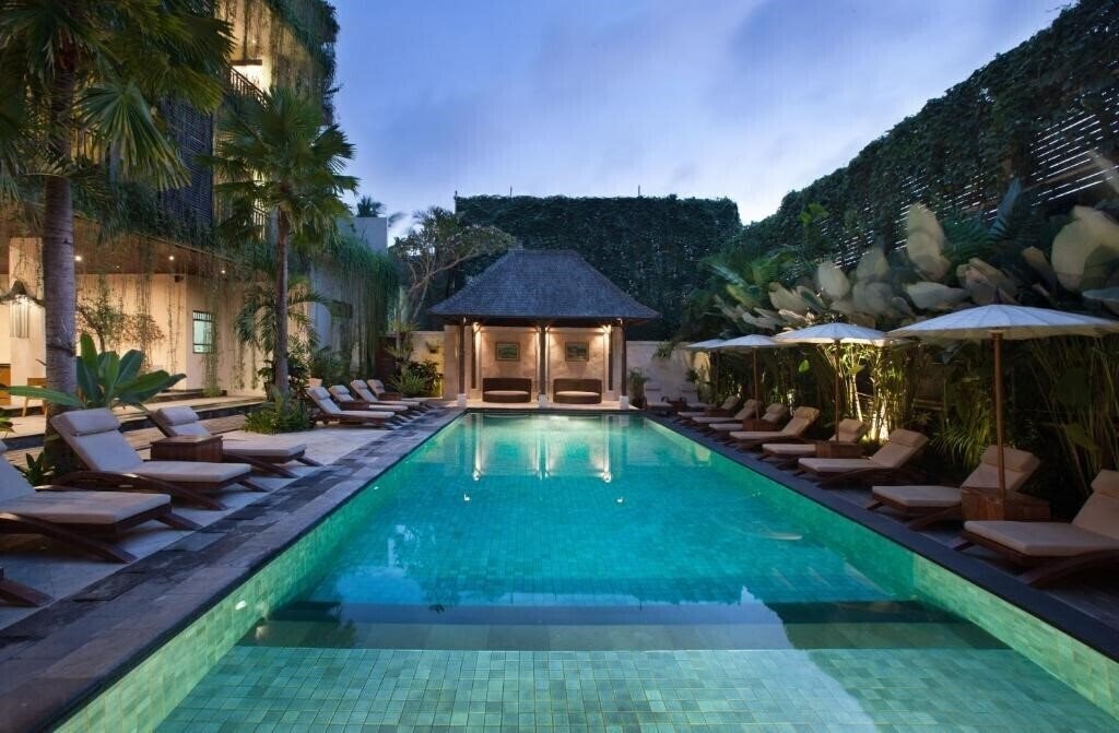 Отель Ubud Village Hotel 4*