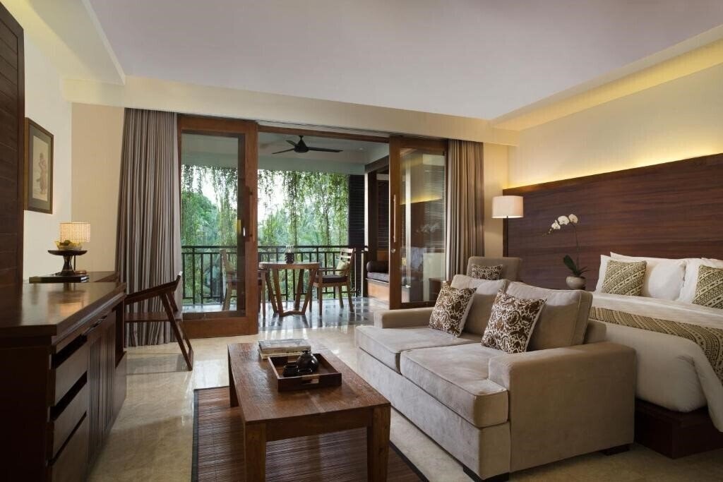 Апартаменты Ubud Village Hotel 4*