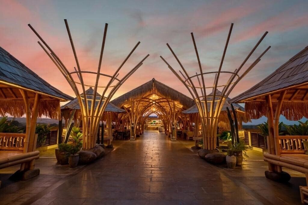 Апартаменти The Nest Hotel By Danapati 4*