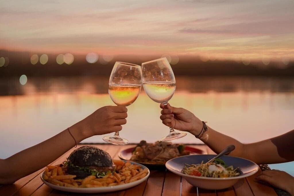 Панорама The Nest Hotel By Danapati 4*