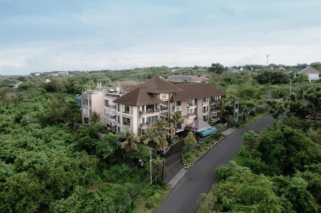 Готель Amaroossa Suite Bali 1*