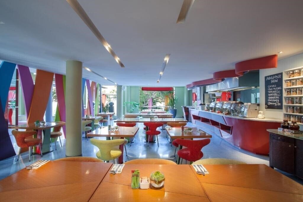 Апартаменты Ibis Styles Bali Kuta Legian 3*