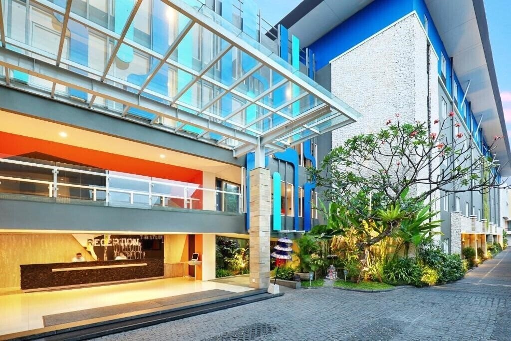 Вид Ibis Budget Bali Seminyak 2*