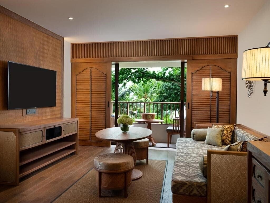 Территория Hyatt Regency Sanur Bali 1*