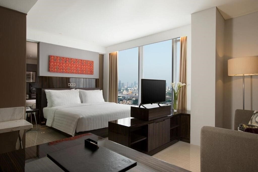 Вид Hotel Santika Premiere Hayam Wuruk 4*