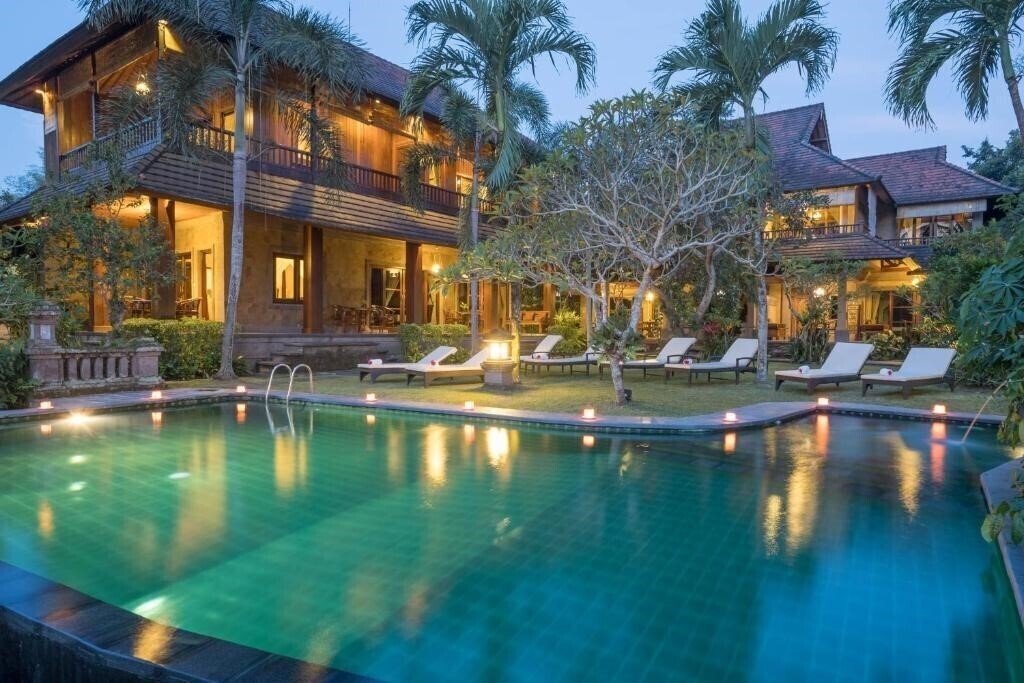 Готель Ananda Cottages 3*