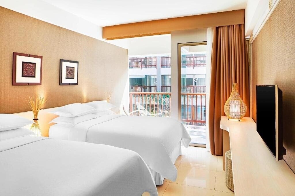 Панорама Four Points by Sheraton Kuta 4*