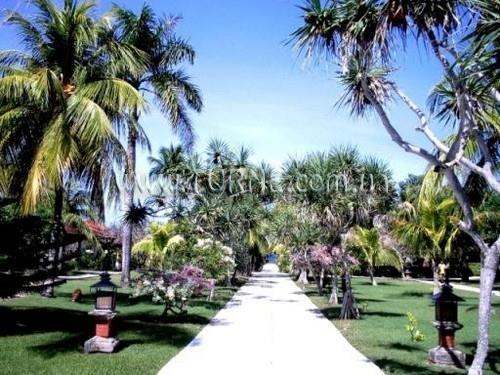 Территория Inna Putri Bali 3*