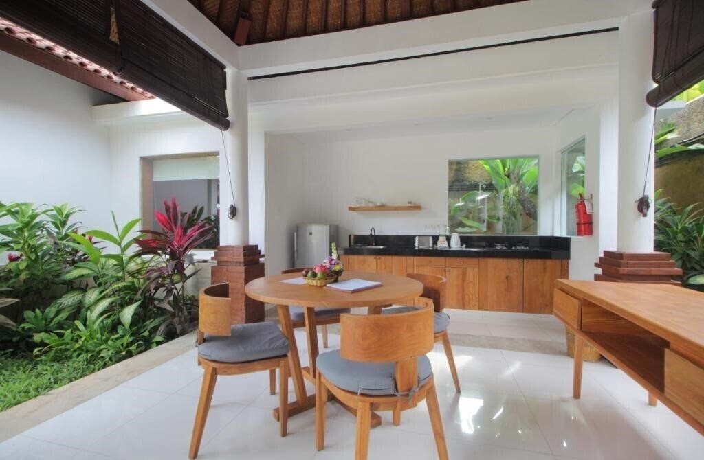 Фотографія Sagara Villas & Suites Sanur 5*