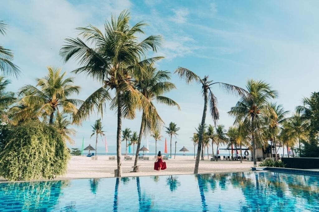 Панорама Mahagiri Resort Nusa Lembongan 5*
