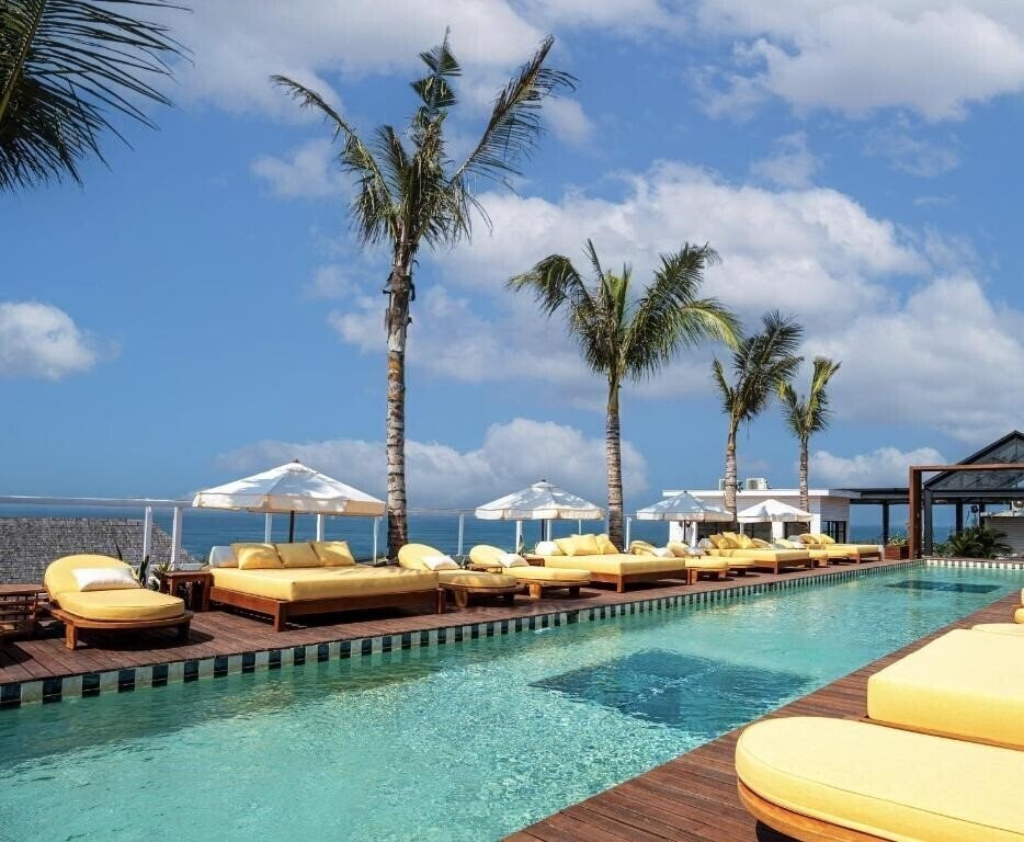 Готель Secana Beachtown Resort And Residences 5*