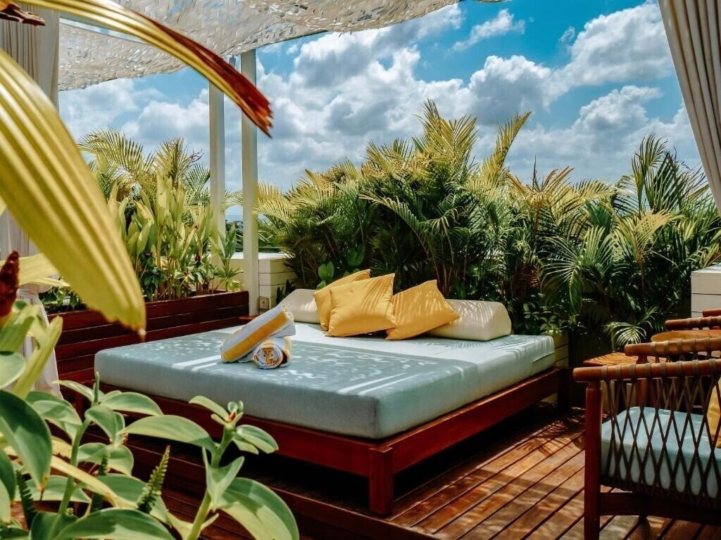 Вид Secana Beachtown Resort And Residences 5*