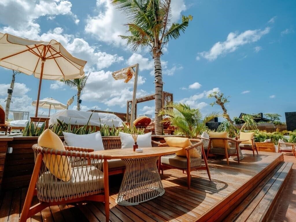 Апартаменти Secana Beachtown Resort And Residences 5*