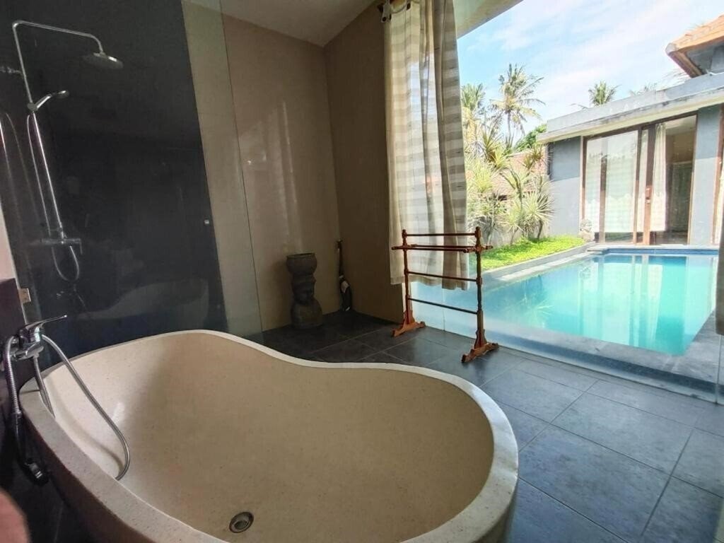 Апартаменти Asri Sari Ubud Resort & Villa by Samhita Bali 4*