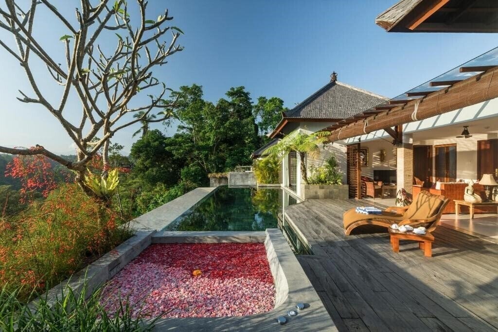 Територія Ayuterra Resort 4*