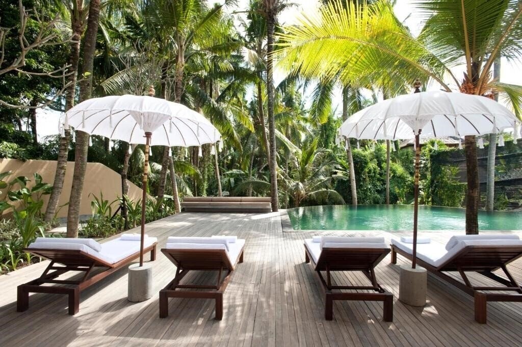 Изображение Komaneka at Rasa Sayang 4*