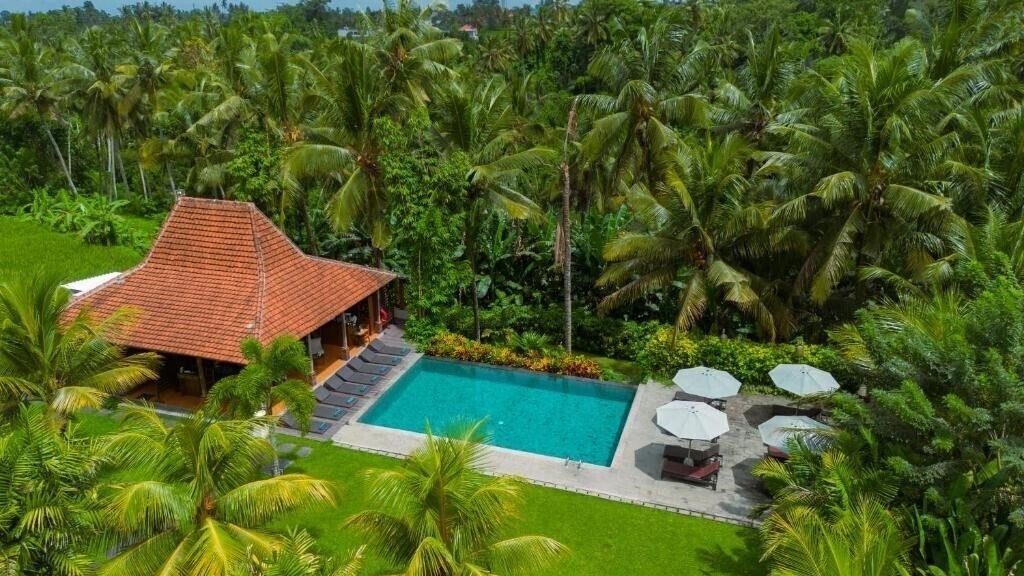 Фотографія Pertiwi At Bisma 2 2*