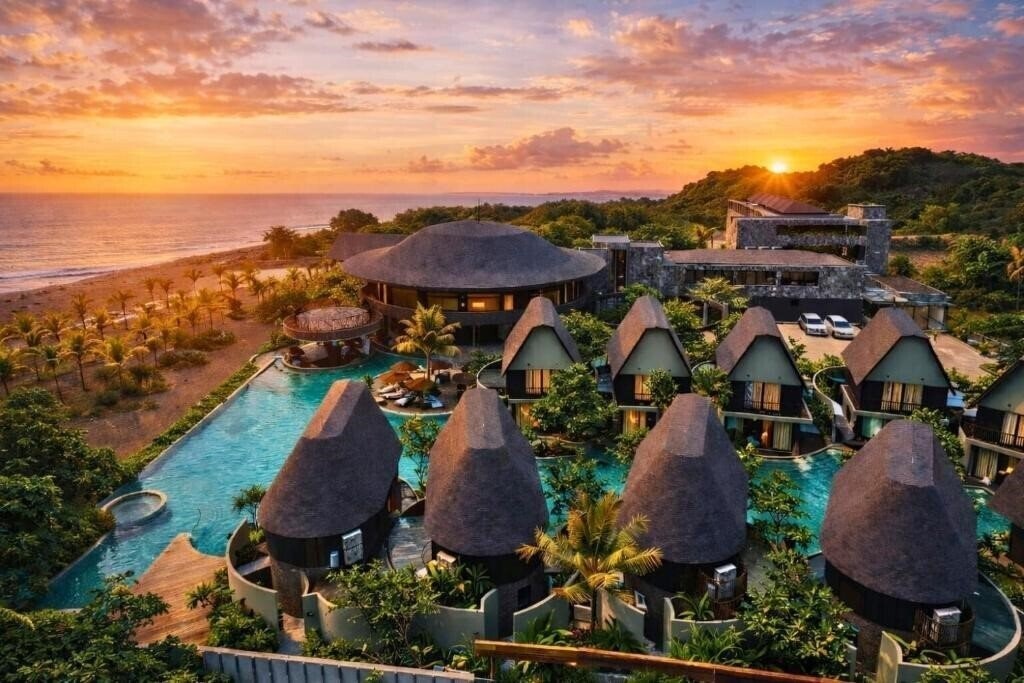 Готель Quenzo Beach Resort 5*