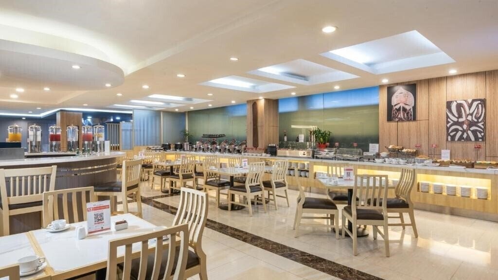 Территория Swiss-Belhotel Manokwari 4*