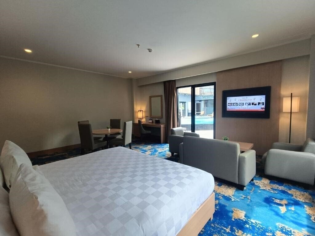 Панорама Swiss-Belhotel Manokwari 4*
