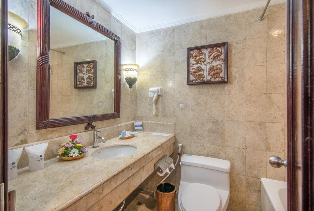 Апартаменти Inna Grand Bali Beach 4*