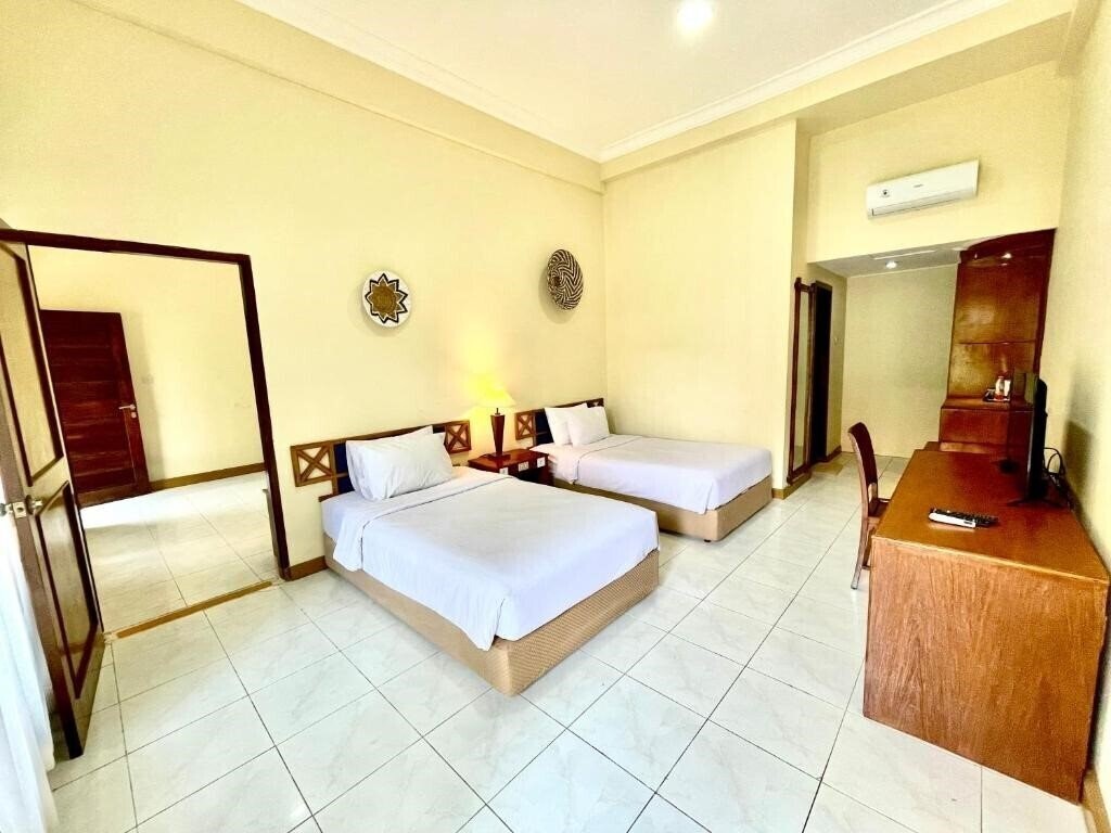 Панорама Marine Bay Sanur 4*