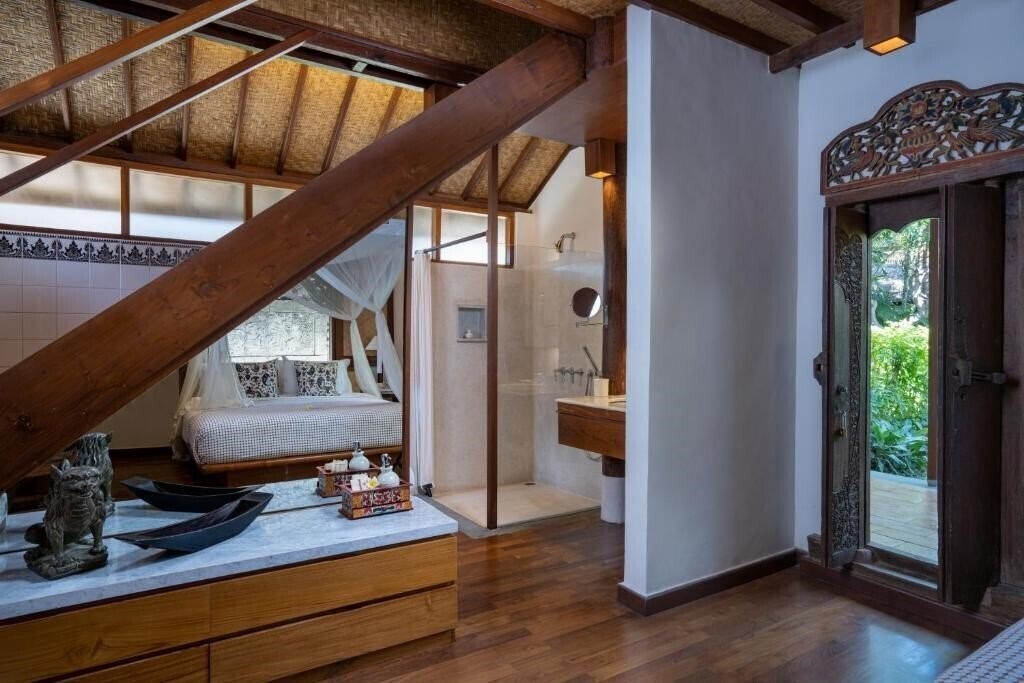 Апартаменты Tandjung Sari Hotel 4*