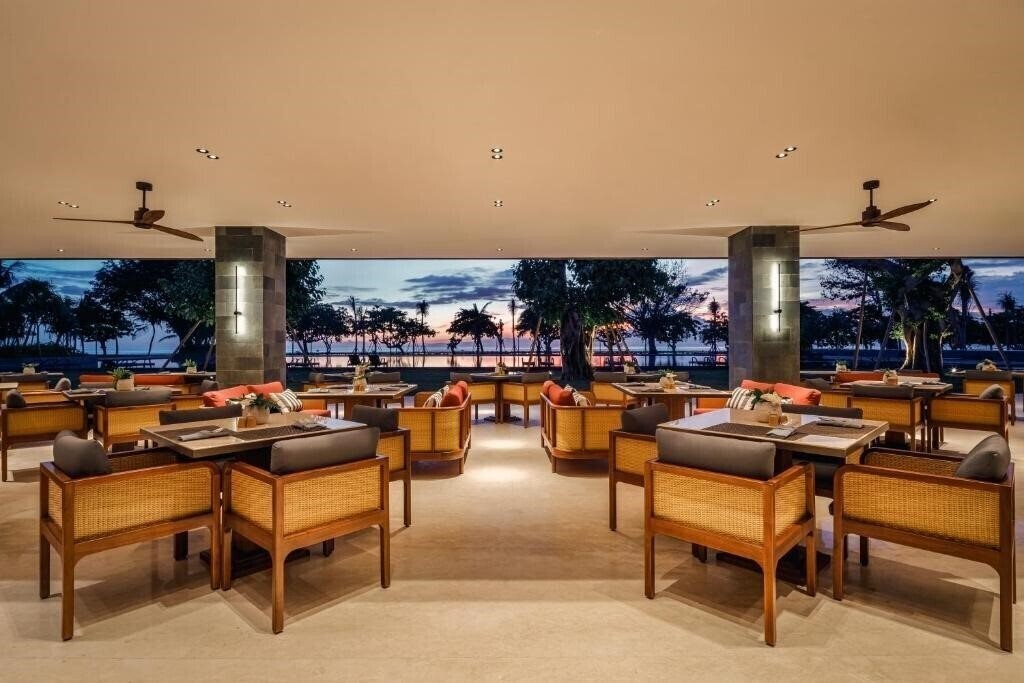 Изображение Bali Beach Hotel 5*