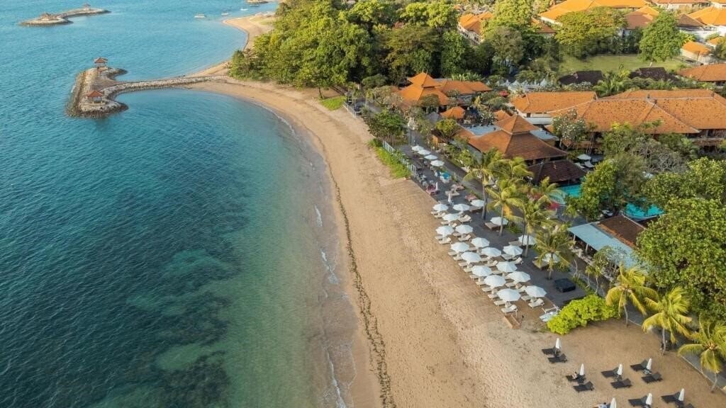 Отель Griya Santrian 4*