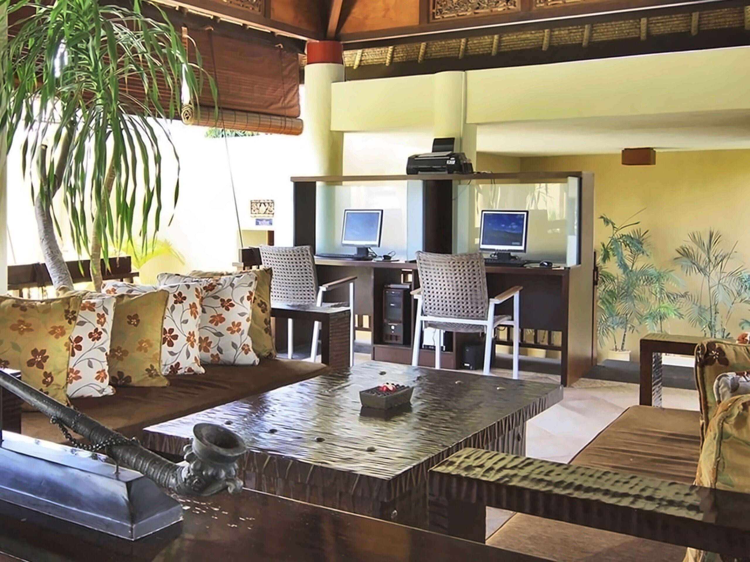 Апартаменты Mutiara Bali Boutique Resort & Villa 5*