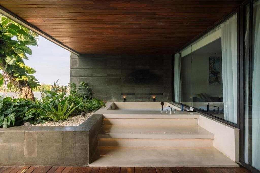 Територія Four Points By Sheraton 4*