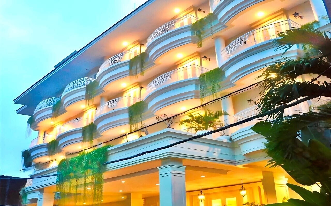 Готель Amalfi Hotel Seminyak 3*