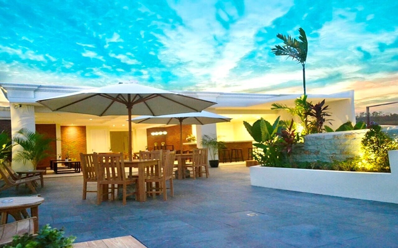 Вид Amalfi Hotel Seminyak 3*