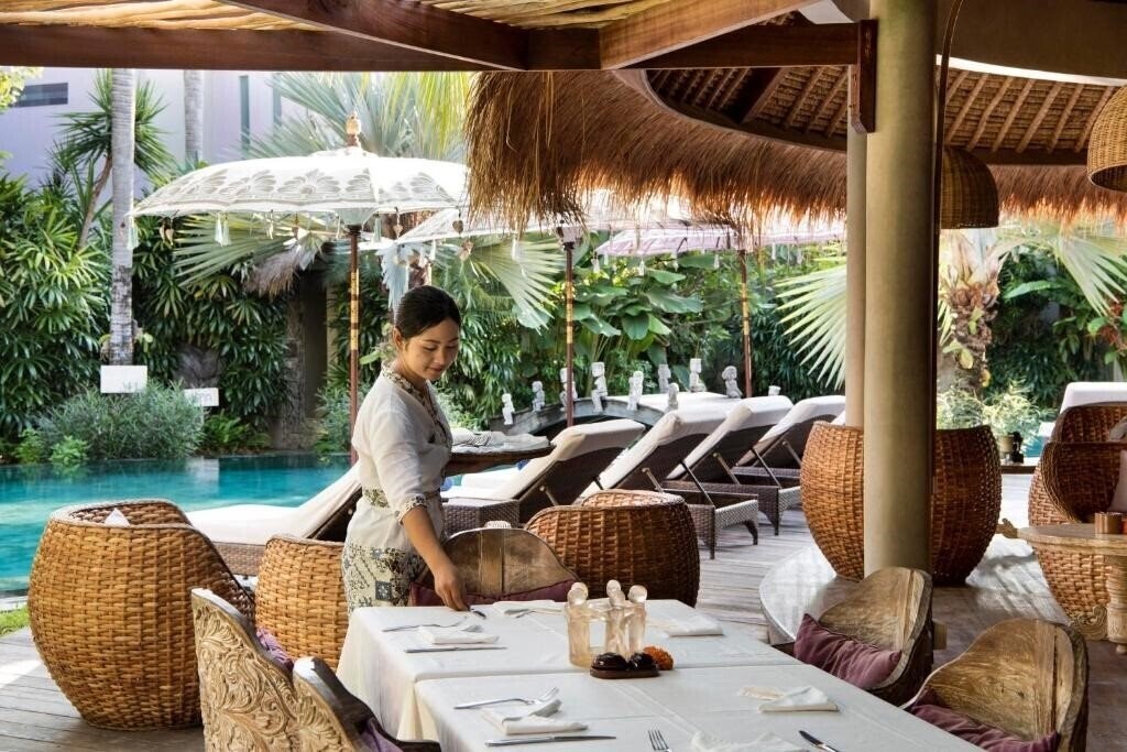 Вид Blue Karma Dijiwa Seminyak 4*