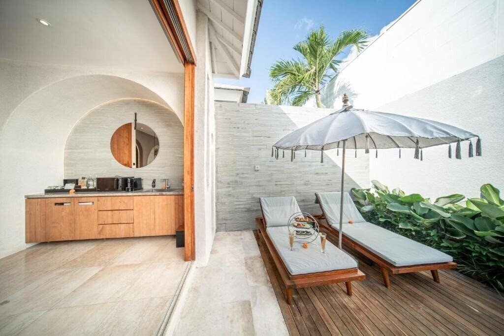 Апартаменты Astera Seminyak **** 4*