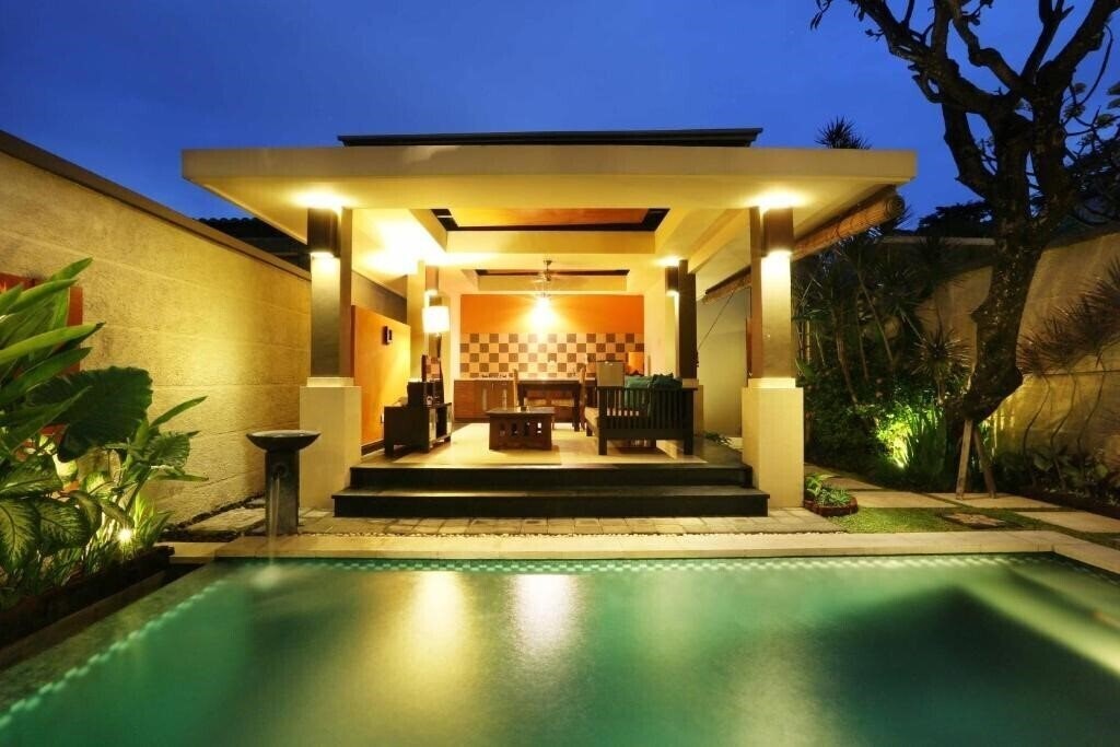 Отель The Bali Bill Villa 4*