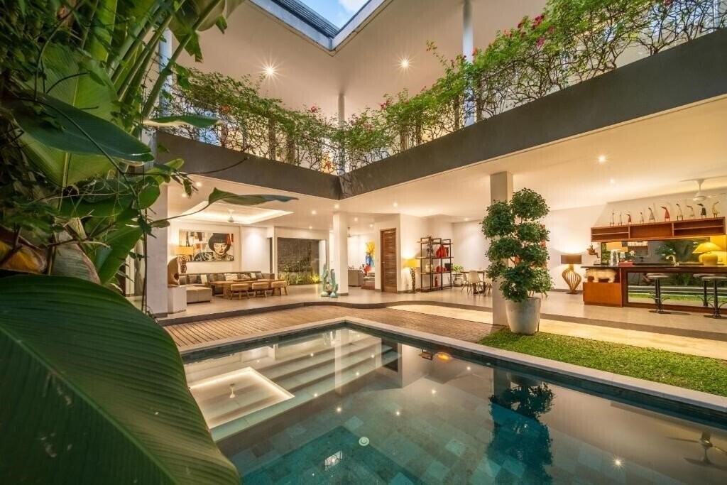 Территория Villa Alopa 4*