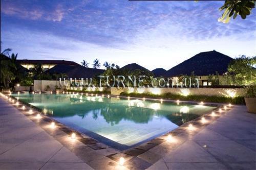 Территория The Bali Khama Beach Resort & SPA 5*