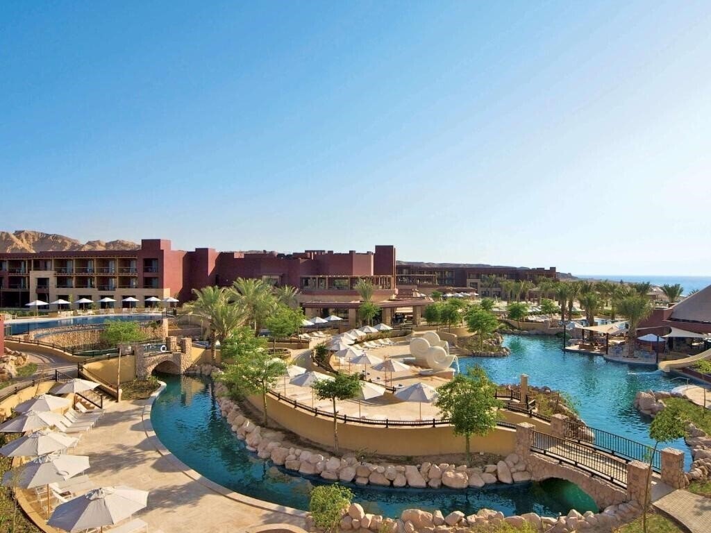 Готель Movenpick Resort Tala Bay Aqaba 5*