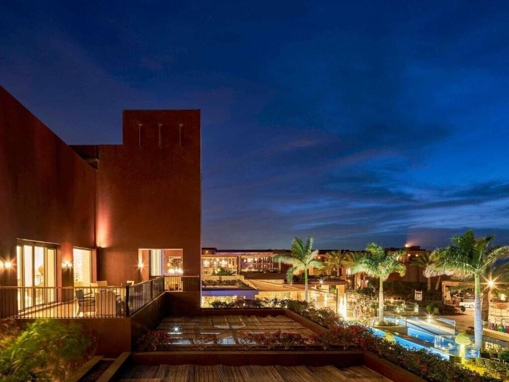 Апартаменти Movenpick Resort Tala Bay Aqaba 5*