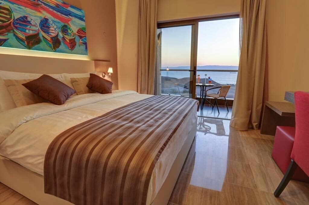 Апартаменты Beau Rivage Boutique Resort 4*