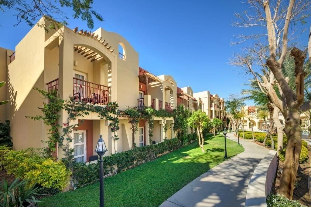 Територія Marina Plaza Tala Bay 4*