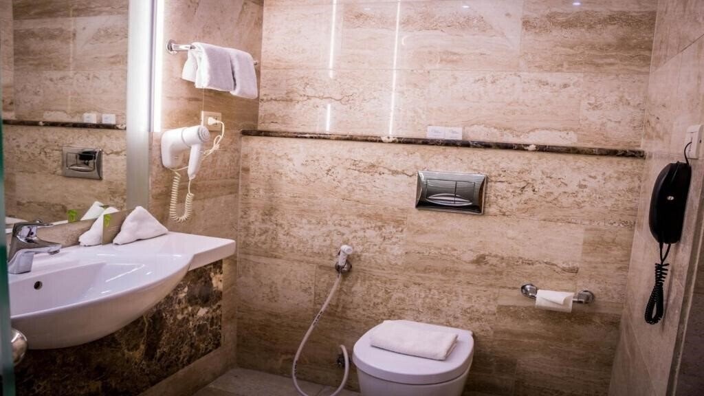 Панорама Olive Tree 4*