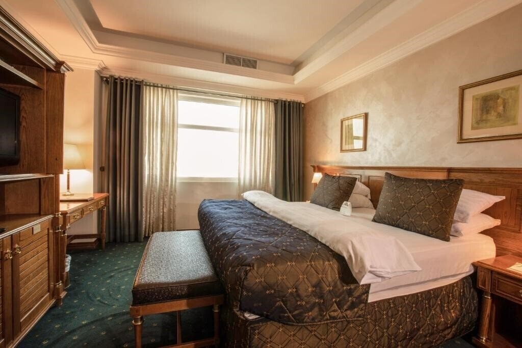 Территория Bristol 5*