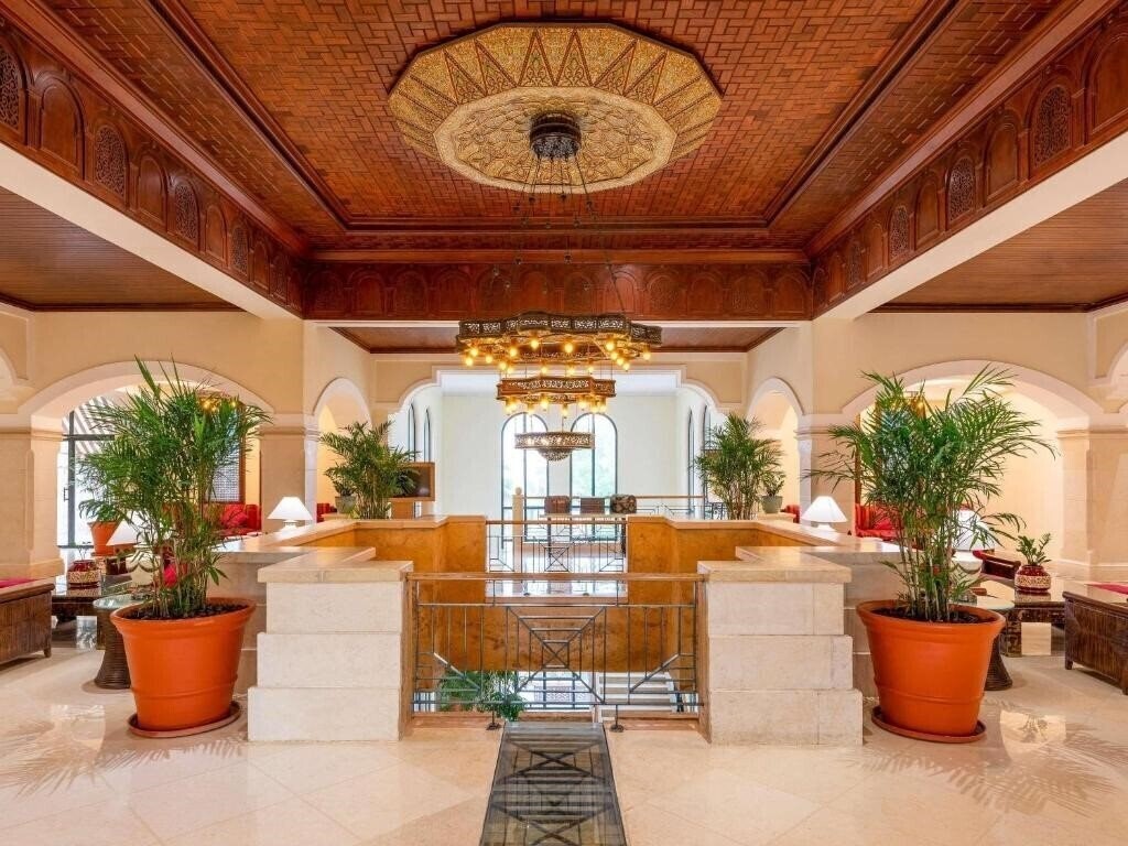 Вид Moevenpick Resort & Spa Dead Sea 5*