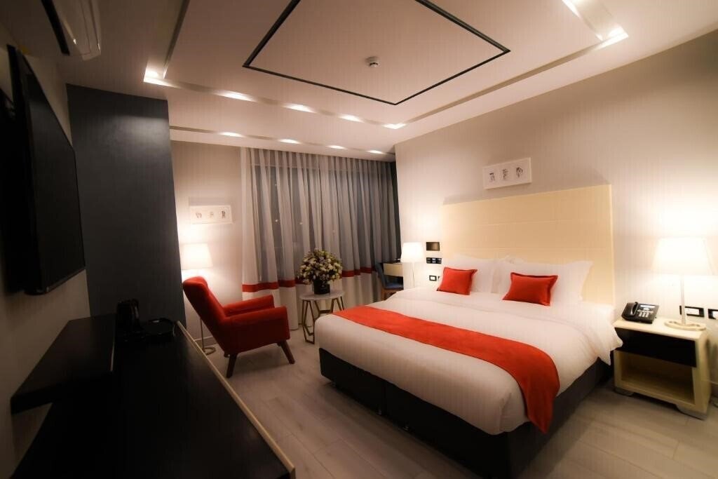 Фото Petra Boutique Hotel 4*