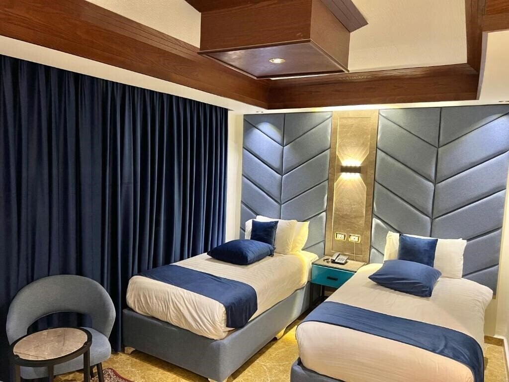 Територія Sella Hotel 3*