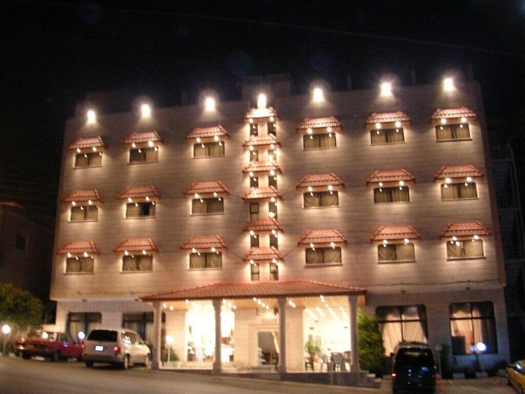 Панорама Sella Hotel 3*